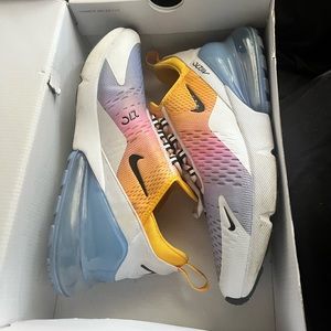 Nike AirMax 270